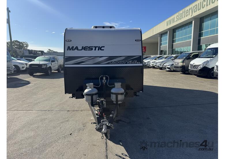 2025 Majestic Knight SLE 18'6