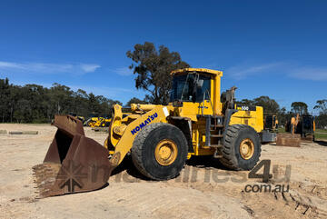 Komatsu WA500-3 Loader/Tool Carrier Loader Komatsu WA500-3 Loader/Tool Carrier Loader