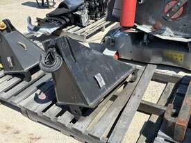 Telehandler hook attachment - picture0' - Click to enlarge