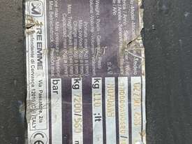 Telehandler hook attachment - picture1' - Click to enlarge