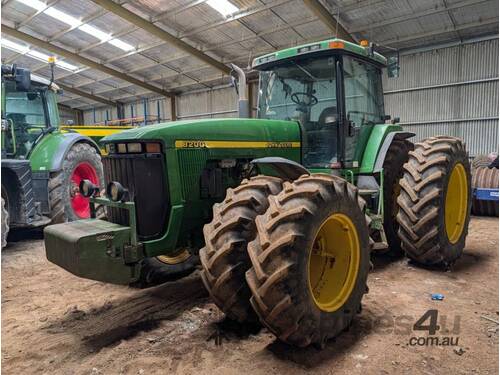John Deere 8200 Tractor