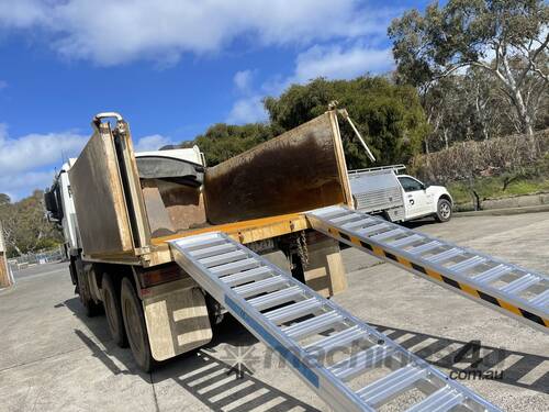5.5m - 9Tonne  Heavy Duty Rubber Tyre,Rubber Track Machinery Loading Ramps