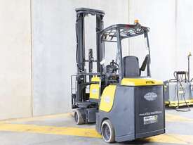 Used Aisle-Master 15E Articulating Mast Forklift - picture2' - Click to enlarge