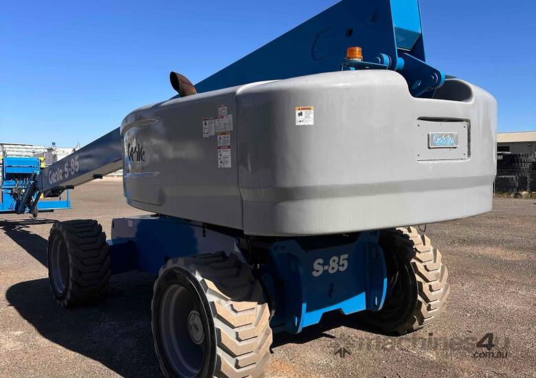 2025 Genie S85 - 85ft - Long Compliance - Onboard Generator image 2