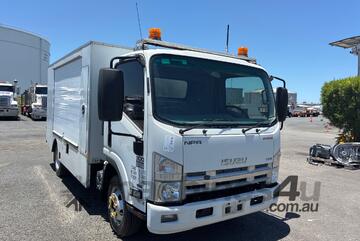 2015 Isuzu NPR300 MWB Service Body