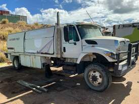 2010 International 7400 Workstar Service Truck - picture0' - Click to enlarge