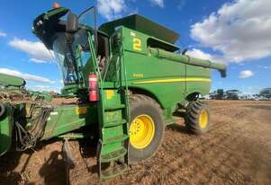 John Deere 2017   S660 Combines