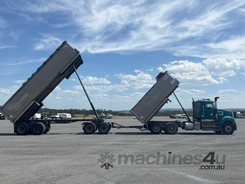 2016 Mack CMHR Trident Tipper