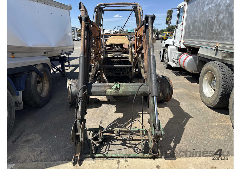 Deutz-Fahr Agrotron M620 Tractor (Front Wheel Assist)