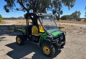 John Deere JOHN DEER GATOR