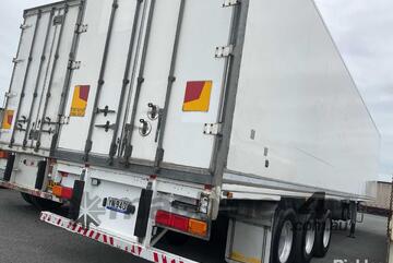 2010 Maxicube ST3-OD 48ft Tri Axle Refrigerated Pantech