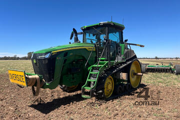 John Deere 8RT370 Tracked Tractor