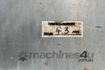 Unknown Tri Axle Mobile Workshop