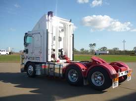 2009 KENWORTH K108 - picture2' - Click to enlarge