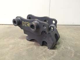 UNUSED SPRING HITCH SUITS 2-3T EXCAVATOR D276 - picture1' - Click to enlarge