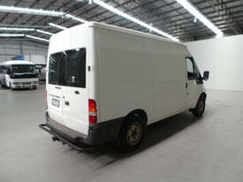 2002 Ford Transit 125 T330 - picture2' - Click to enlarge