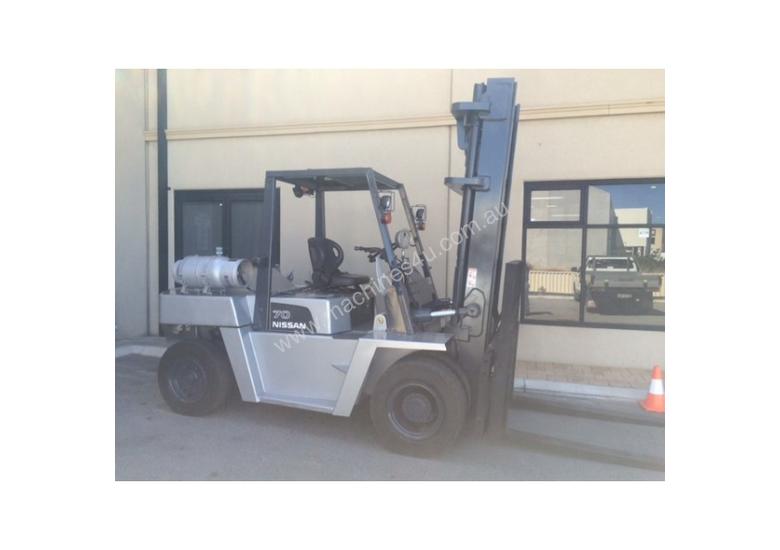 caption NISSAN - 7000KG LPG FORKLIFT