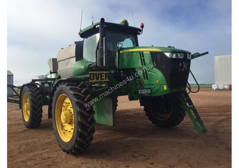 caption 2014 John Deere R4045 + WeedIT Technology Sprayers