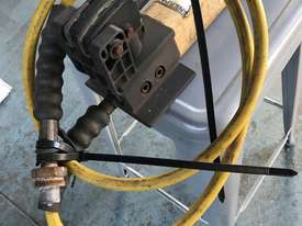 Enerpac Hydraulic Hand Pump Porta Power P392 2 Speed 10000 PSI - picture2' - Click to enlarge