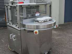 Tray Sealer - picture1' - Click to enlarge