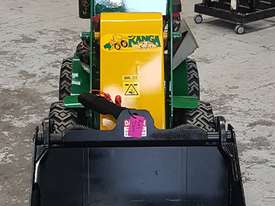 Kanga Kid Reconditioned Mini Loader - picture0' - Click to enlarge