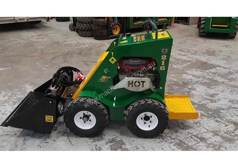 caption Kanga Kid Reconditioned Mini Loader