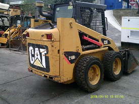 216B cat skid steer , ex council NT , 2600hrs , excellant condition - picture2' - Click to enlarge