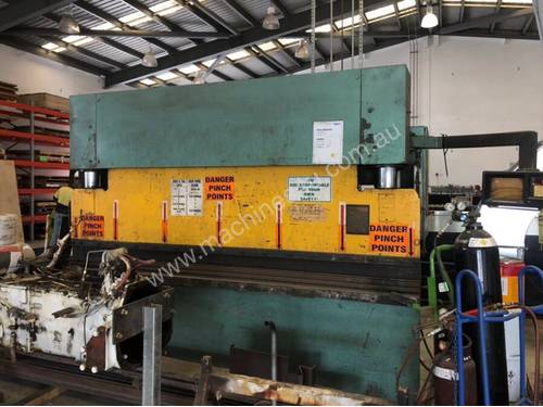 KLEEN CNC Press Brake 100 ton x 3.00mt 