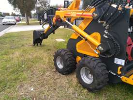 Backhoe attachment straight head fixed Front Hoe for mini diggers mini loaders - picture2' - Click to enlarge