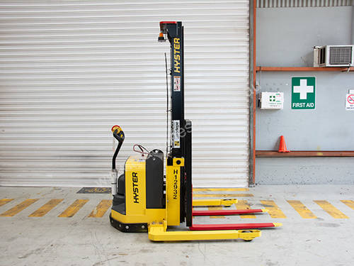 Battery Electric Walkie Stacker