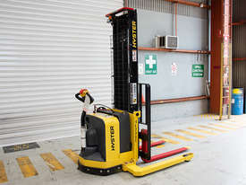 Battery Electric Walkie Stacker - picture2' - Click to enlarge