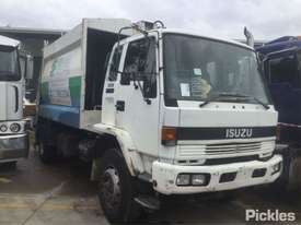 1994 Isuzu FVR900 MWB - picture0' - Click to enlarge
