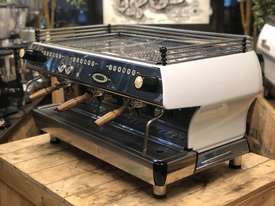 LA MARZOCCO FB80 3 GROUP PEARL WHITE TIMBER HANDLES ESPRESSO COFFEE MACHINE - picture2' - Click to enlarge