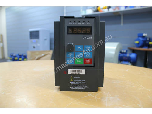 0.75kw/1HP 5A 240V AC  single phase variable frequency drive inverter VSD VFD