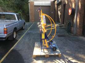 Nifty Lift 30KG Wheelie Bin Lifter - picture2' - Click to enlarge