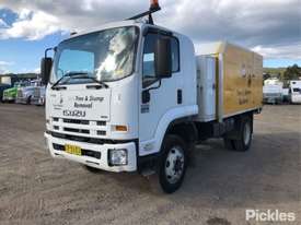 2012 Isuzu FSS550 - picture2' - Click to enlarge