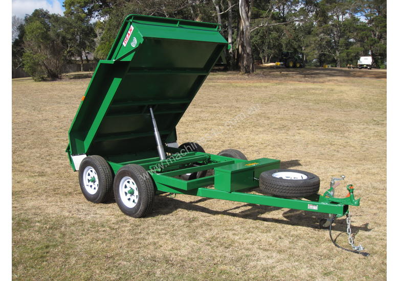 caption No.19 Tandem Axle Tipping Box Trailer