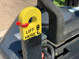 Crown 3T Electric Powered Pallet Mover with Lifting Lugs FOR SALE - picture1' - Click to enlarge