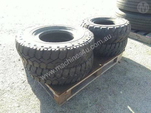 Assorted 3X Kumho 1X Continental Tyres