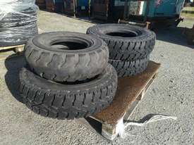 Assorted 3X Kumho 1X Continental Tyres - picture1' - Click to enlarge