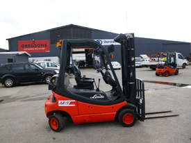 2005 Linde H20T-03 2 Tonne LPG Container Mast Forklift (GA1079) - picture2' - Click to enlarge