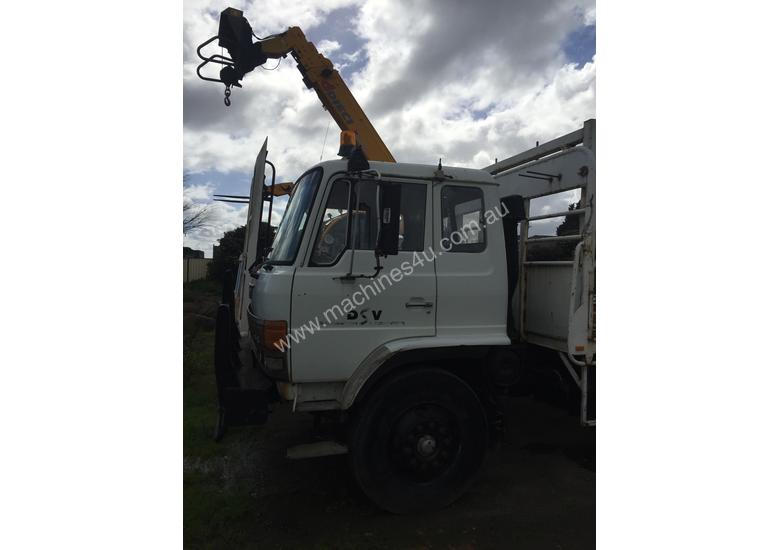 caption Hino Crane Truck