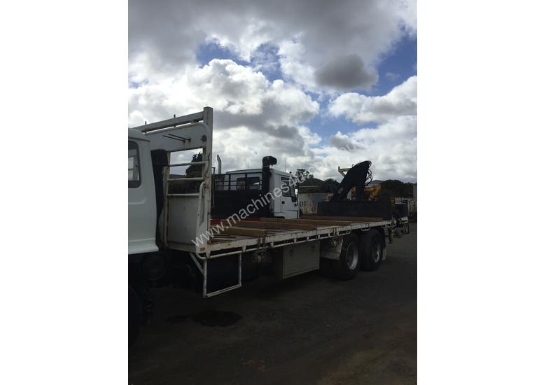caption Hino Crane Truck