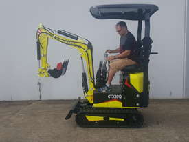 HAIHONG 1T MINI EXCAVATOR - picture1' - Click to enlarge