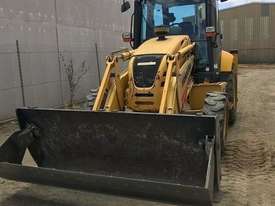 Komatsu WB97R - picture0' - Click to enlarge