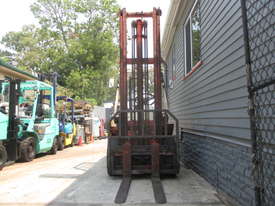 Nissan 2.5 ton LPG Used Cheap Forklift  #1516 - picture1' - Click to enlarge