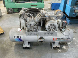 Ingersoll Rand T30 2 Stage Air Compressor - picture0' - Click to enlarge