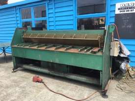 Hydraulic Guillotine 2.5m x 3mm - picture0' - Click to enlarge