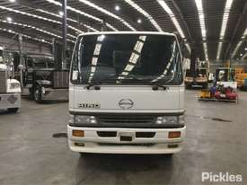 1999 Hino FC - picture1' - Click to enlarge