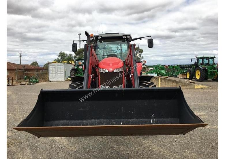 caption Massey Ferguson 7622 Dyna VT FEL IN SA